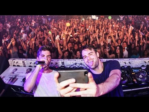 The Chainsmokers in Cocnert